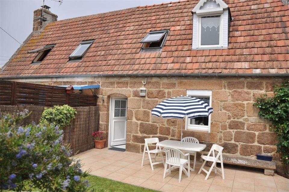 Villa Maison Bretonne A 200m De La Superbe Saint-guirec A Ploumanac'h - Ref 328 *