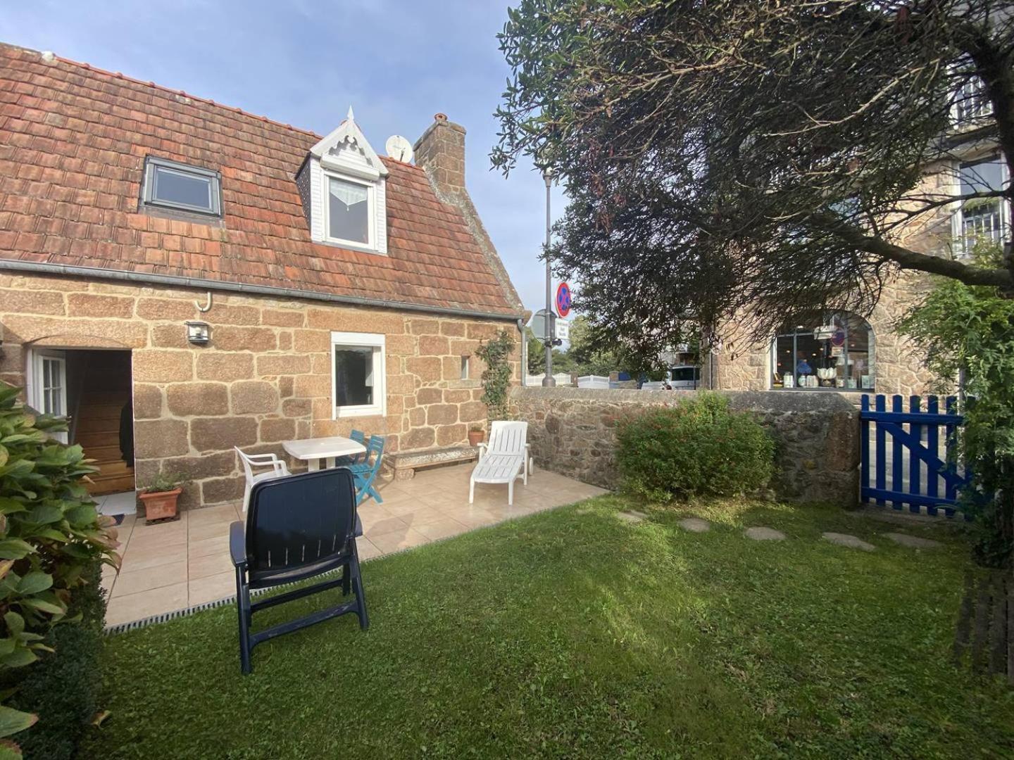 Villa Maison Bretonne A 200m De La Superbe Saint-guirec A Ploumanac'h - Ref 328 Perros-Guirec